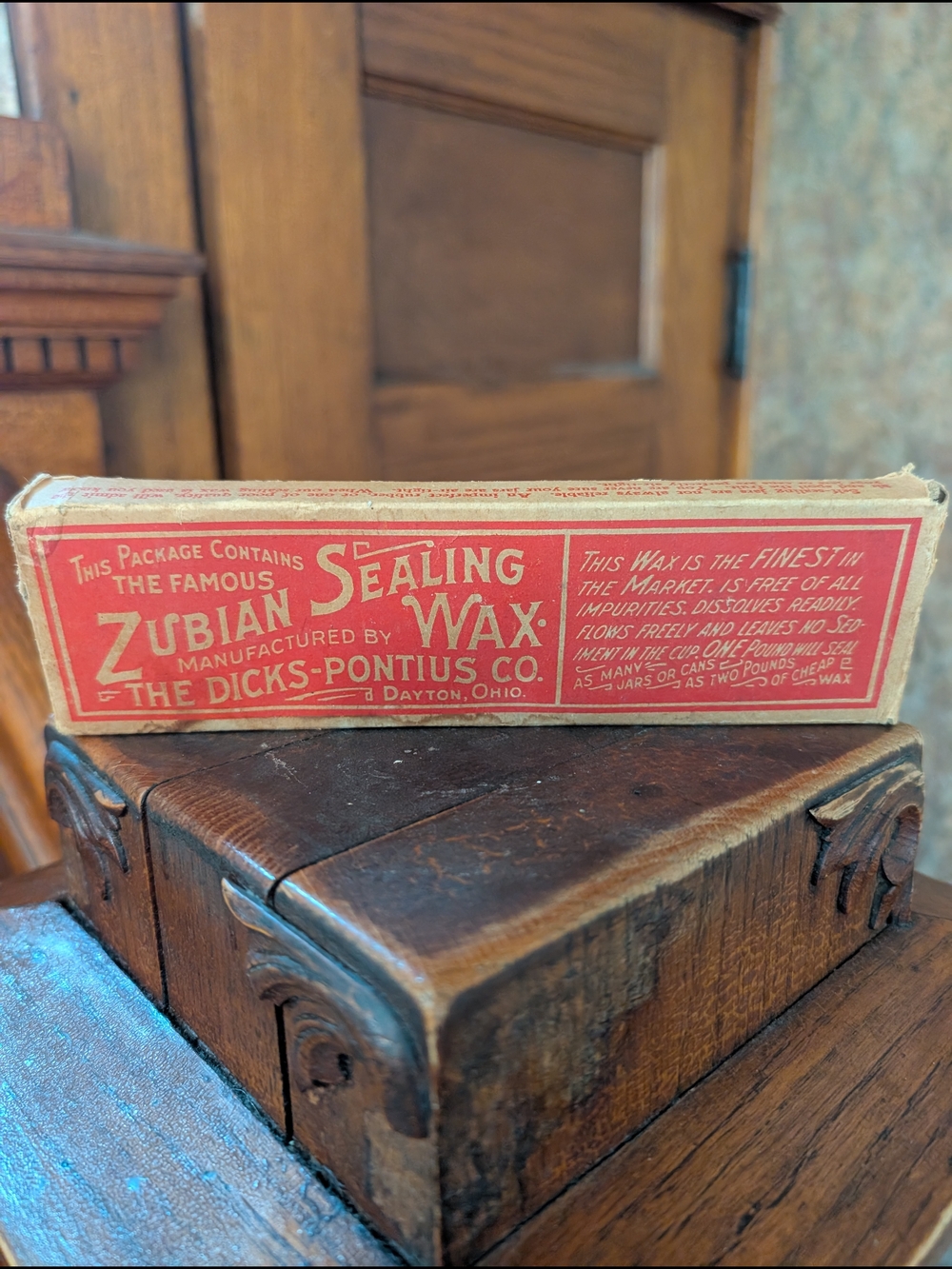 Zubian Sealing Wax Box - Red Vintage Packaging